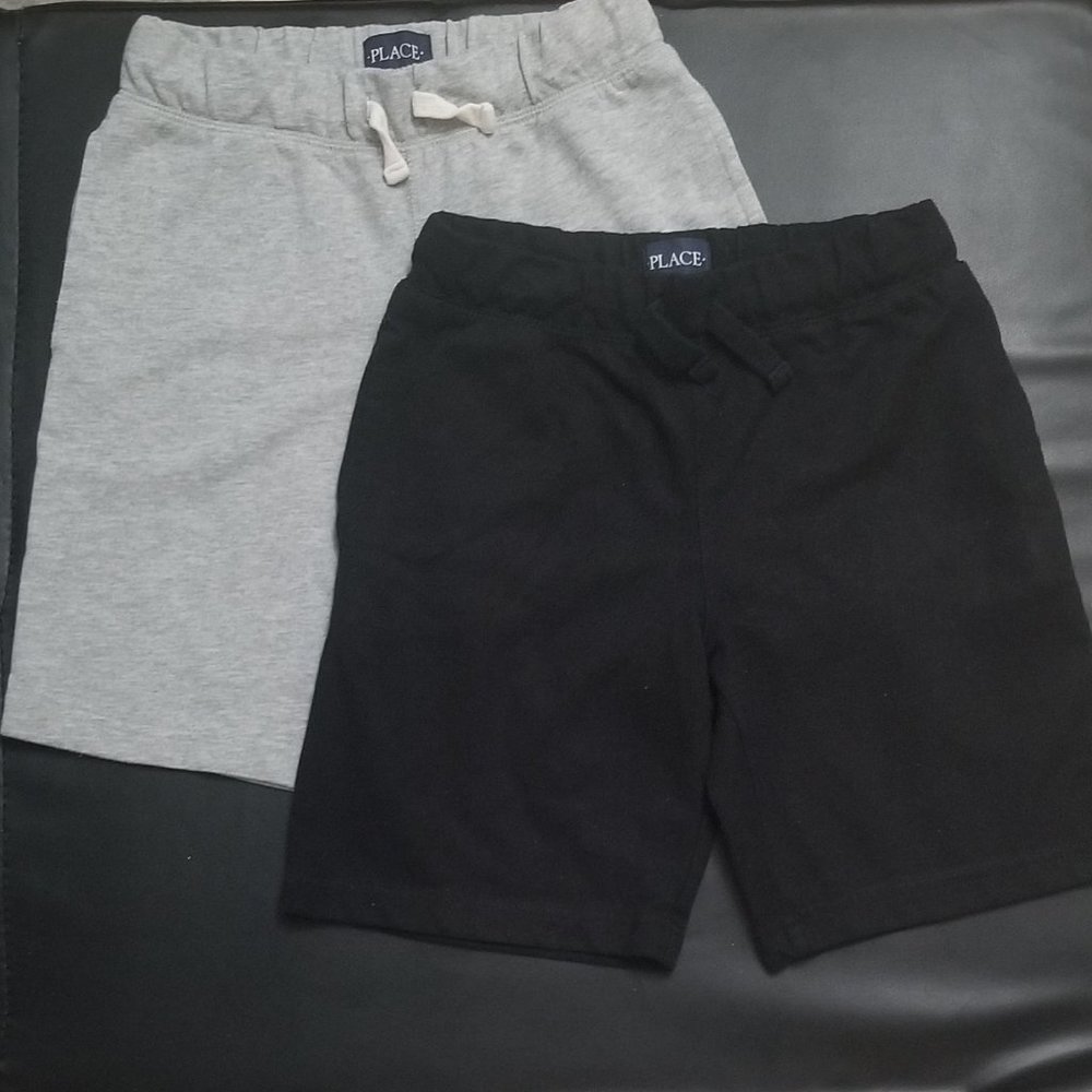 Children's Place Boys Black Gray Shorts size 7/8